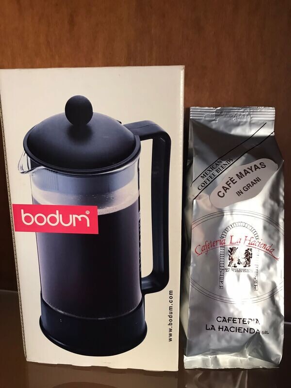 CAFÉ HACIENDA - CAFFÈ D'ALTURA SACCHETTO 250 GR. CON CAFFETTIERA BODUM FRENCH PRESS CAFÉ HACIENDA - CAFFÈ D'ALTURA SACCHETTO 250 GR. CON CAFFETTIERA BODUM FRENCH PRESS