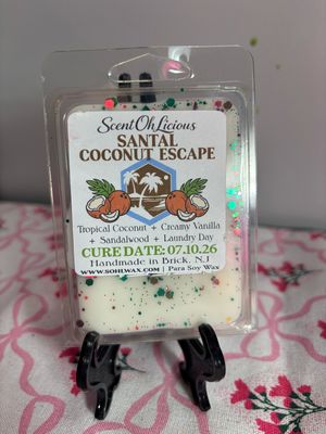 Santal Coconut Escape Clamshell Wax Melt