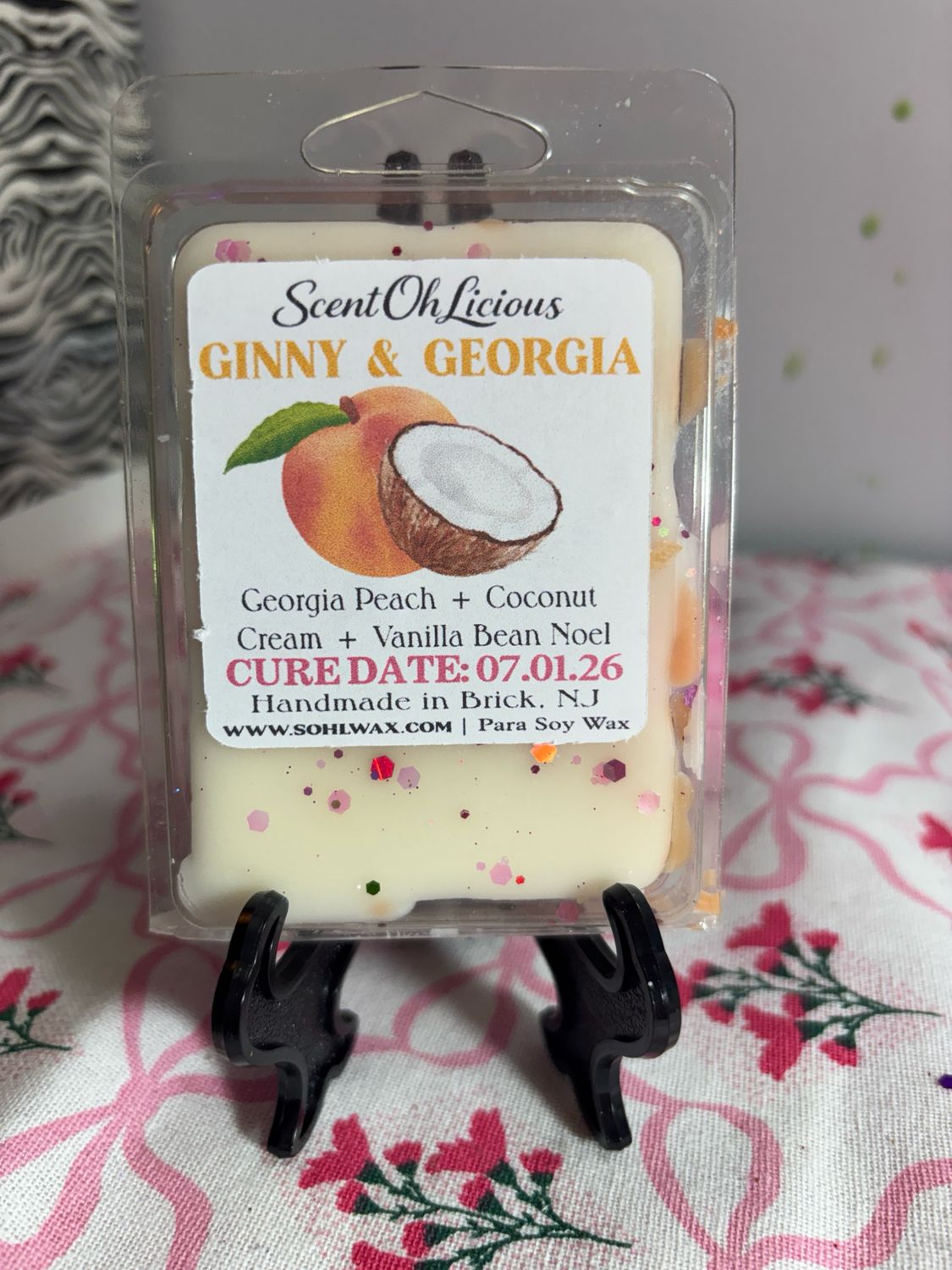 Ginny &amp; Georgia Clamshell Wax Melt