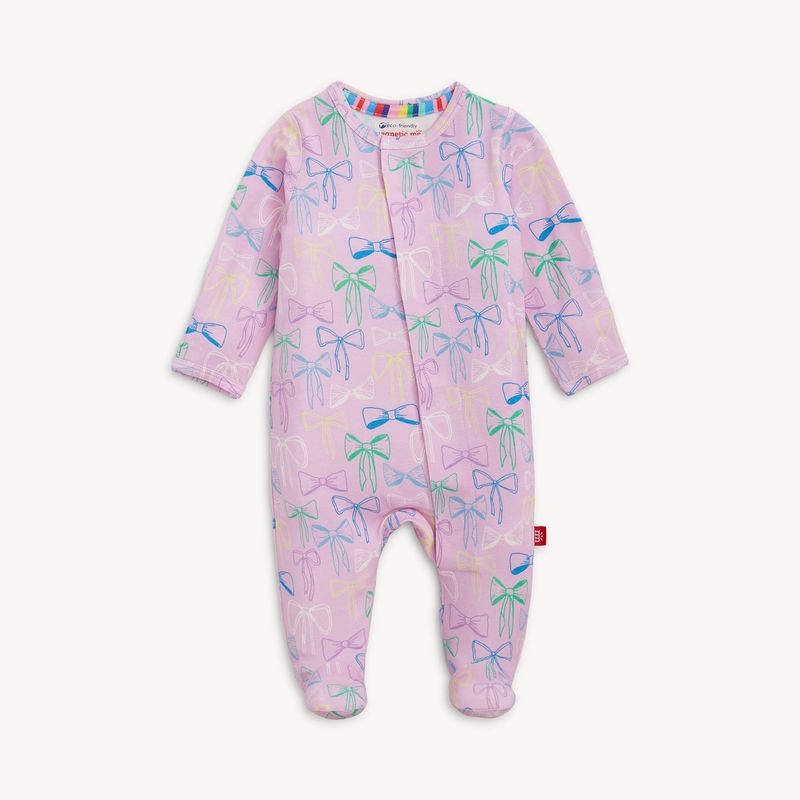 Take A Bow Magnetic Footie Take A Bow Magnetic Footie