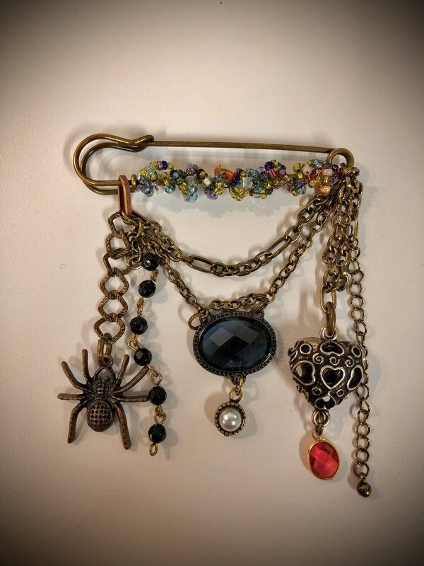 Spider pin