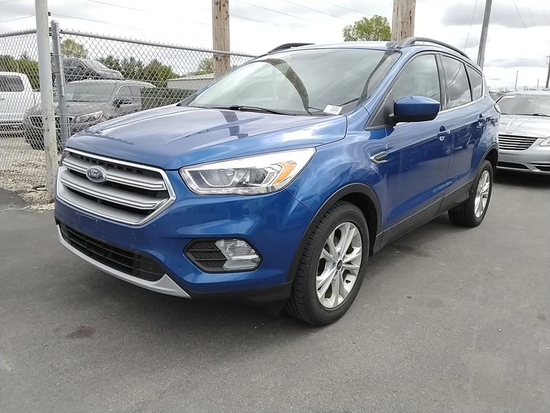 2017 FORD ESCAPE SE