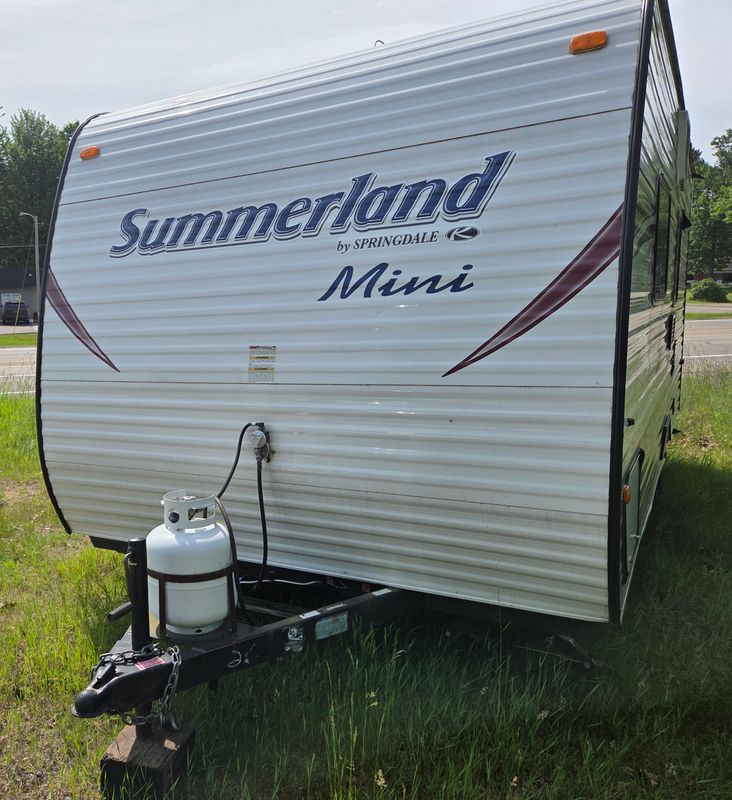 2016 RV SUMMERLAND MINI