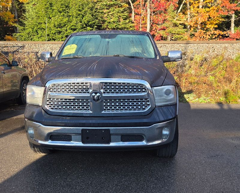 2016 RAM 1500 LARAMIE