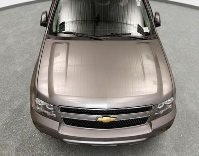 2012 Chevrolet Suburban 4WD 1500 LT's photo