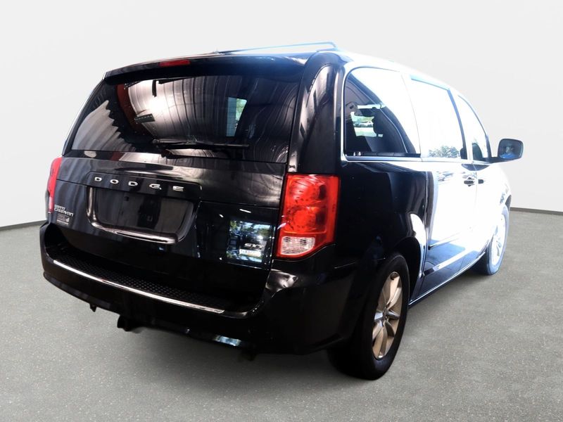 2016 Dodge Grand Caravan SXT's photo