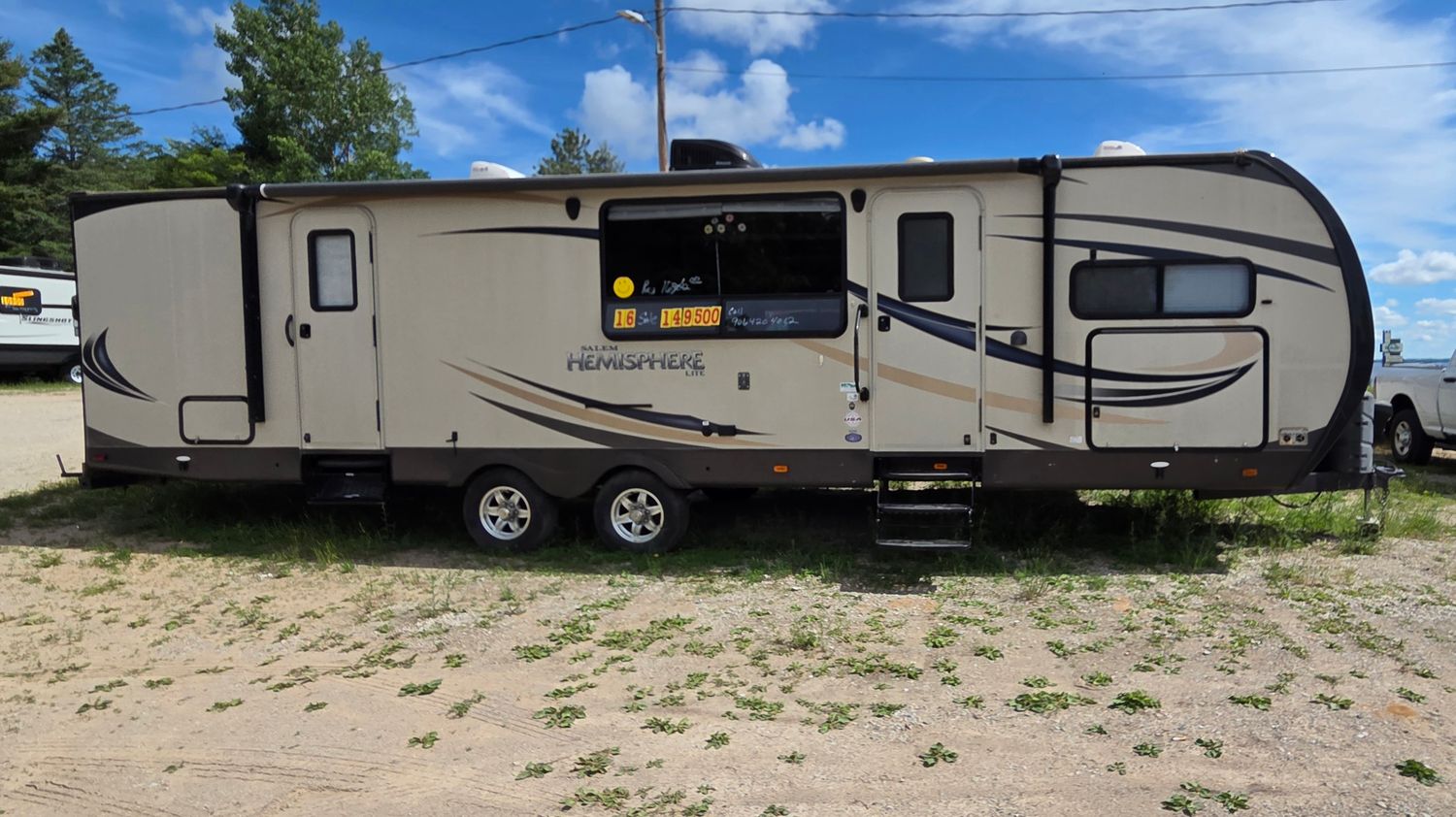 2016 FOREST RIVER SALEM HEMISPHERE LITE