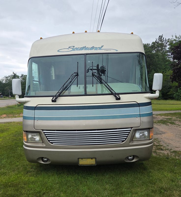 1996 SOUTHWIND CLASS A MOTORHOME