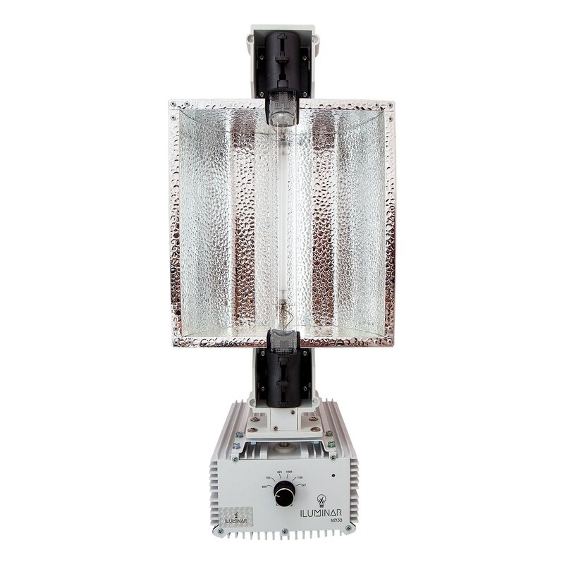 Iluminar 750W - 347V Fixture w/ Lamp Iluminar 750W - 347V Fixture w/ Lamp
