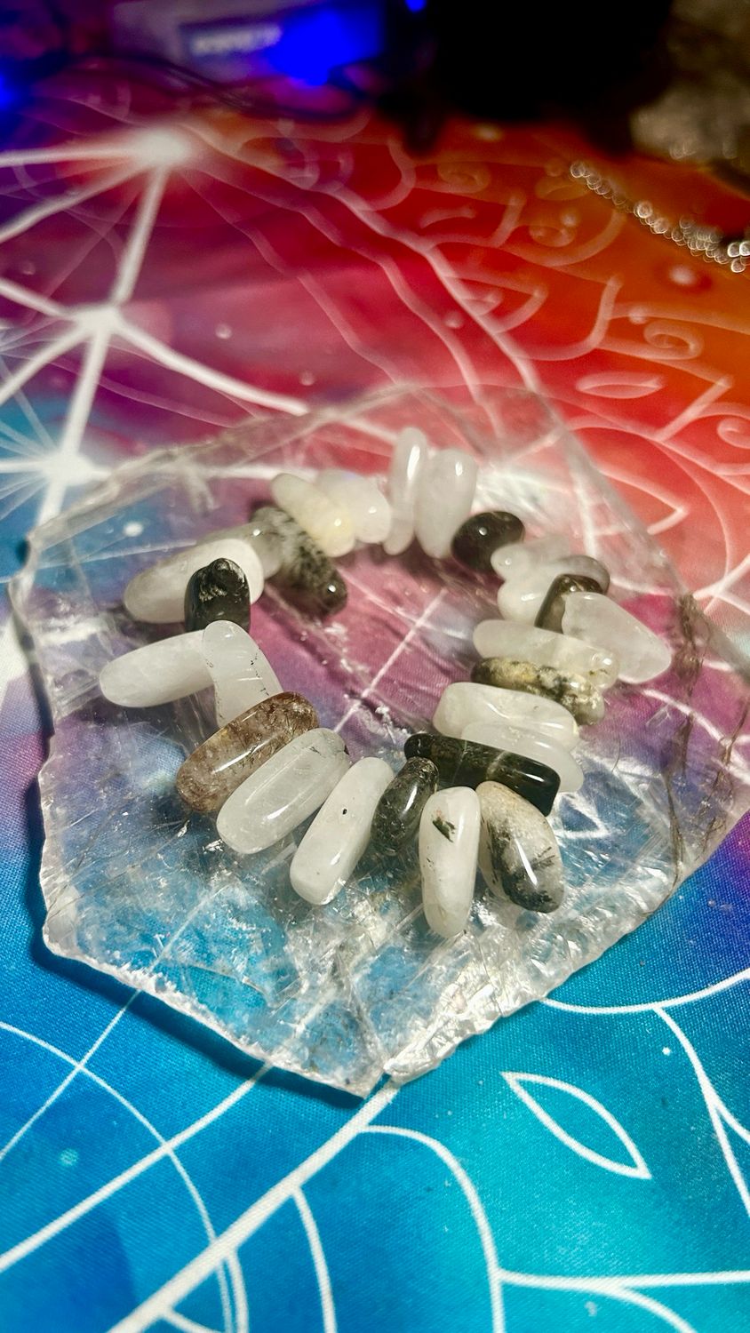 Rutilated/ Tourmalined Quarts