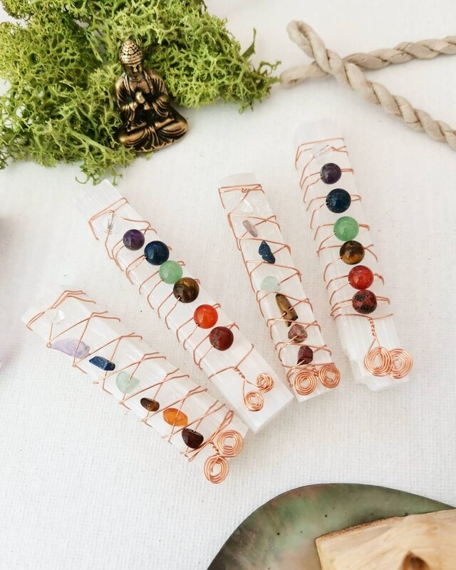 Varita Selenita Chakras