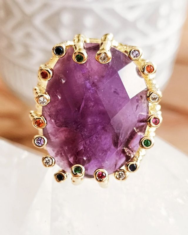 ANILLO DHYANA AMATISTA