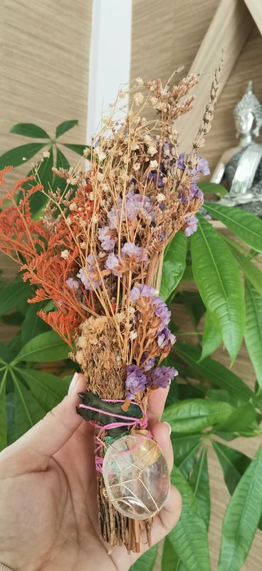 Sahumerio cuarzo roca