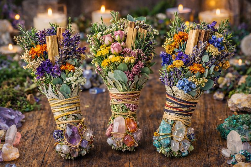 INCIENSOS Y SAHUMERIOS 