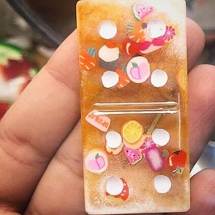 resin dominoes