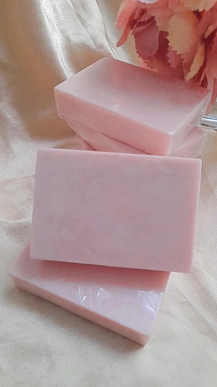 Exfoliating Calming Goat Milk Soap Bar