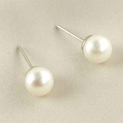Ball Pearl Earrings 6 mm