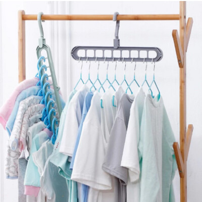 Clothes hanger