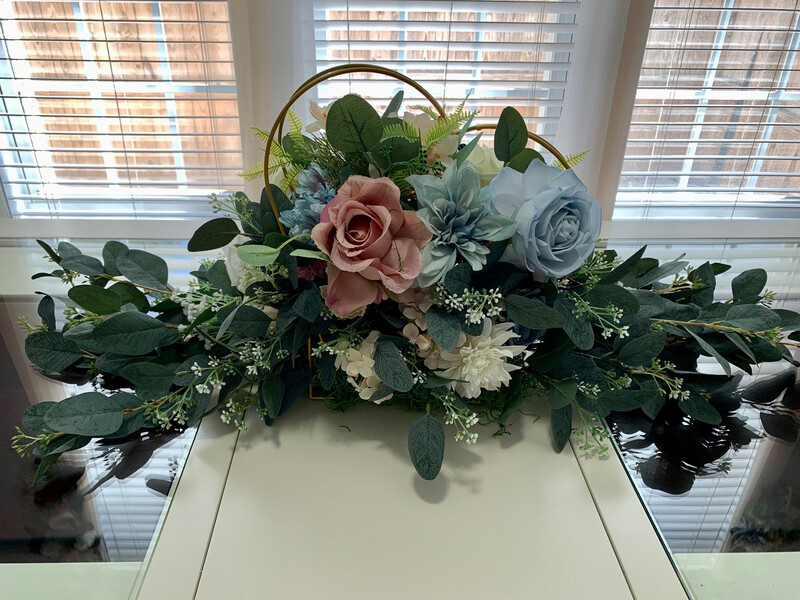 HEARTSHAPED CENTERPIECES