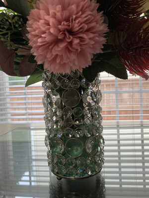 DRAMATIC BLOOMS