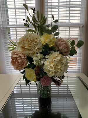 DRAMATIC BLOOMS