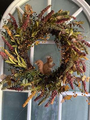 SQUIRREL WREATH