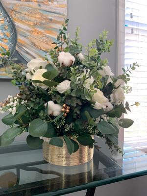 STUNNING CENTERPIECE