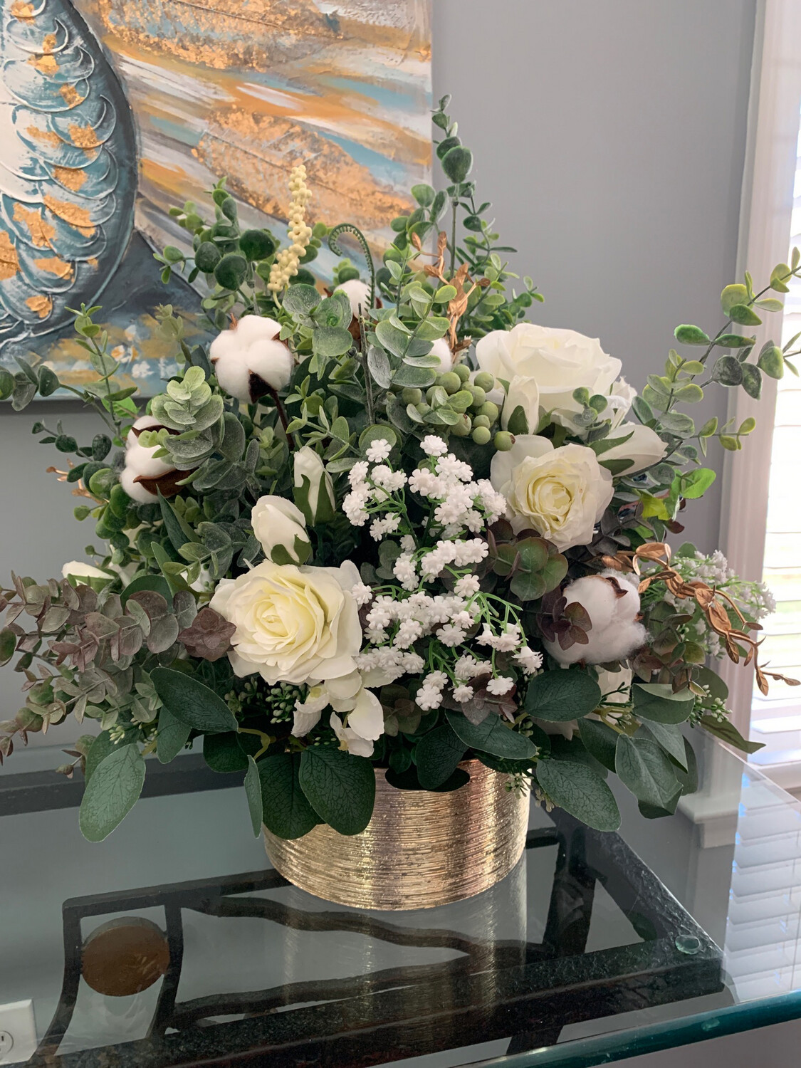 STUNNING CENTERPIECE