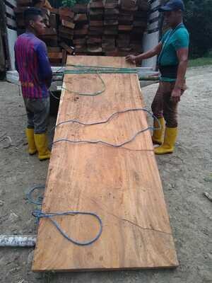 WIDE BOARDS SAMAN WOOD EQUADOR