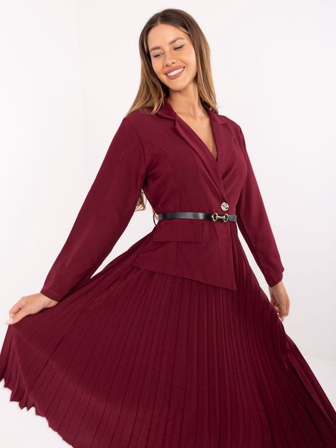 &#39;Abigail&#39; Gently Pleated Dress with Belt Finish in Burgundy
