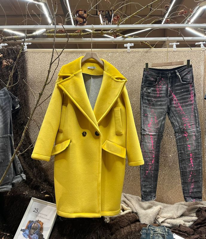 &#39;Blazing Yellow&#39; Composite Fabric Smooth Finish Coat