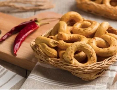TARALLI AL PEPERONCINO 100gr