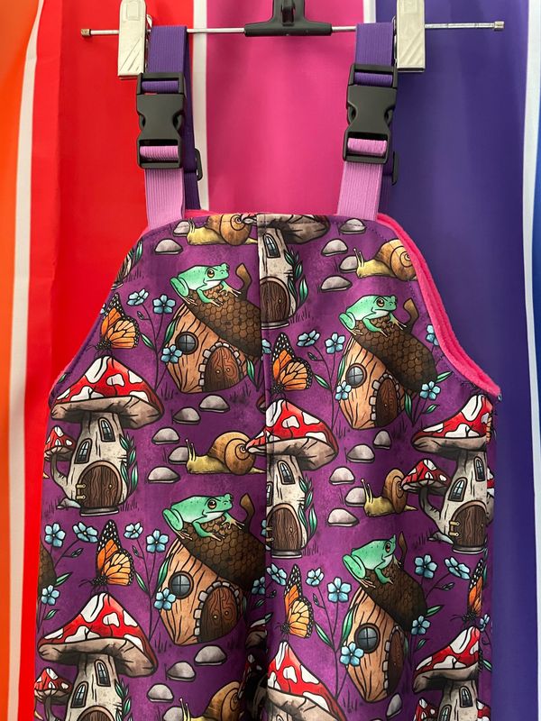 Waterproof dungarees Age 4-5