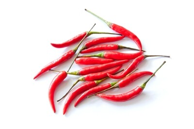 Fresh Red Thai bird chilli فلفل احمر حار تايلاندى