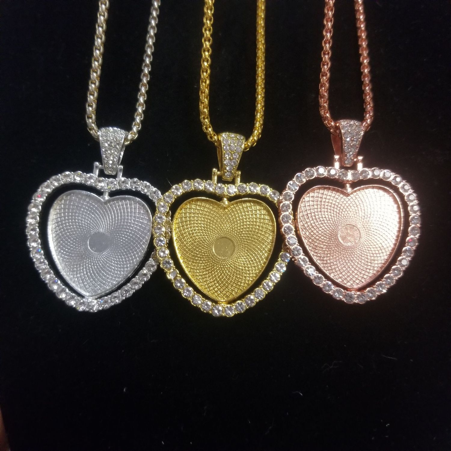 Custom Diamond Pendent: Rotating Heart