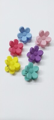 Small Flower Clips Set of 6 Random Colors