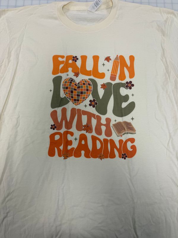 (XL) Fall Reading - Short Sleeve Natural