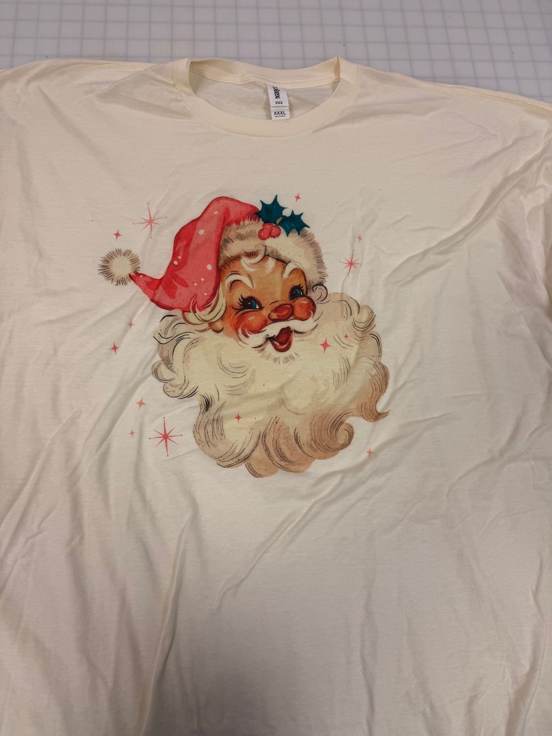 (3X)  Retro Santa - Short Sleeve Natural