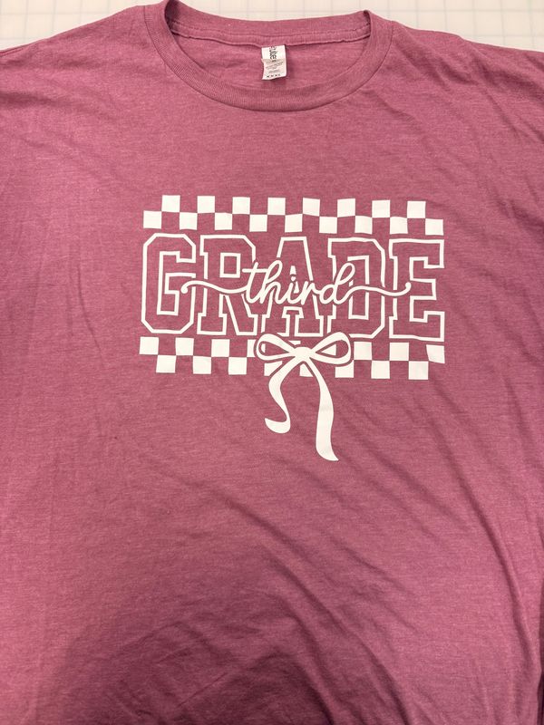 (3X) Third Grade Bow - Short Sleeve Heather Cassis
