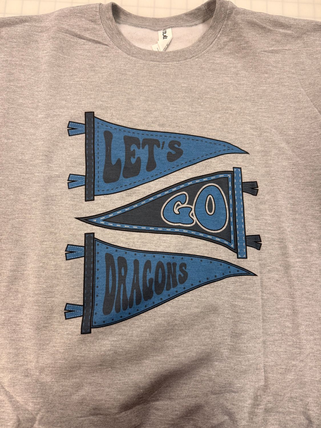 (M) Dragons 3 Pennant - Fleece Crew Heather Grey