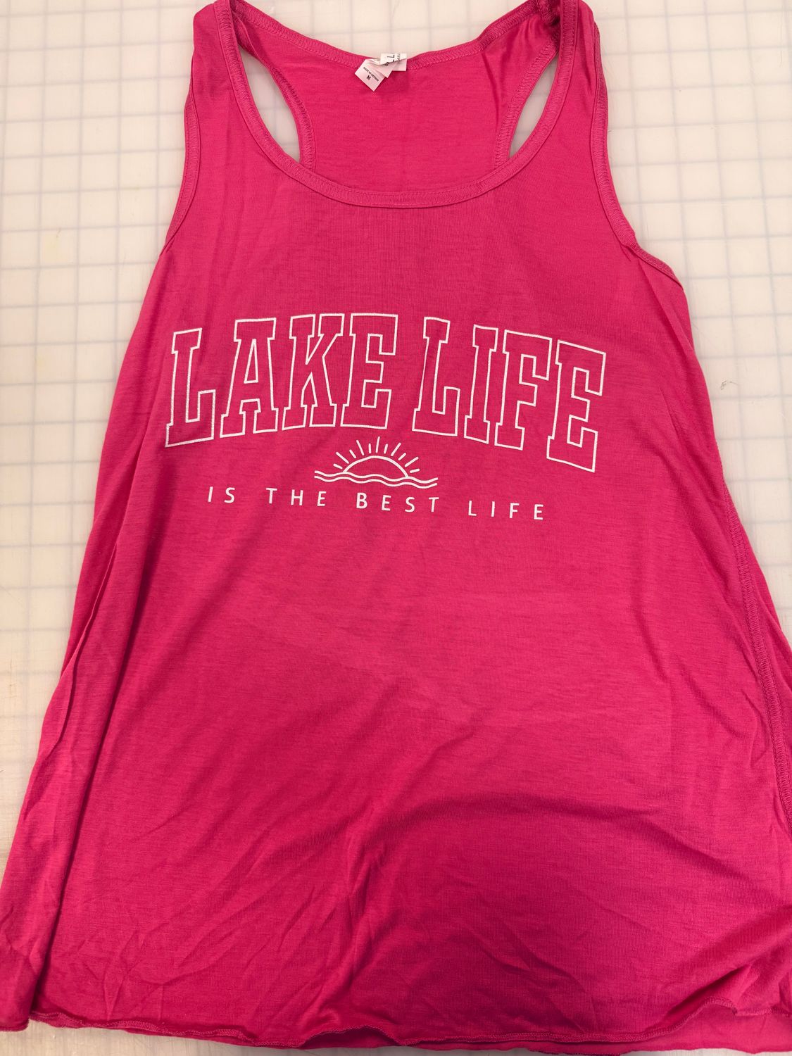 (M) Lake Life - Womens Tank Top Pink