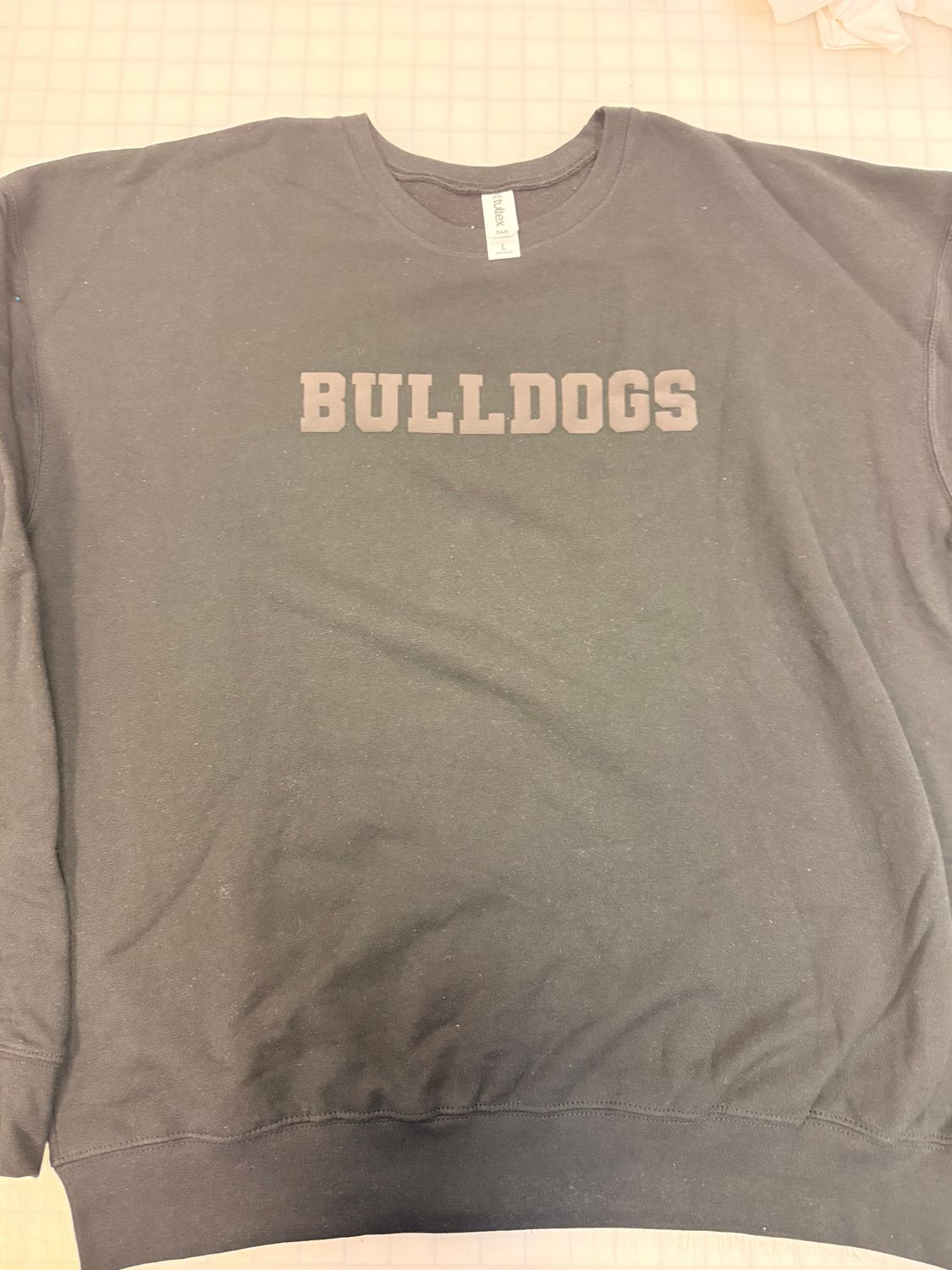 (L) Bulldog - Puff Black - Crewneck Black