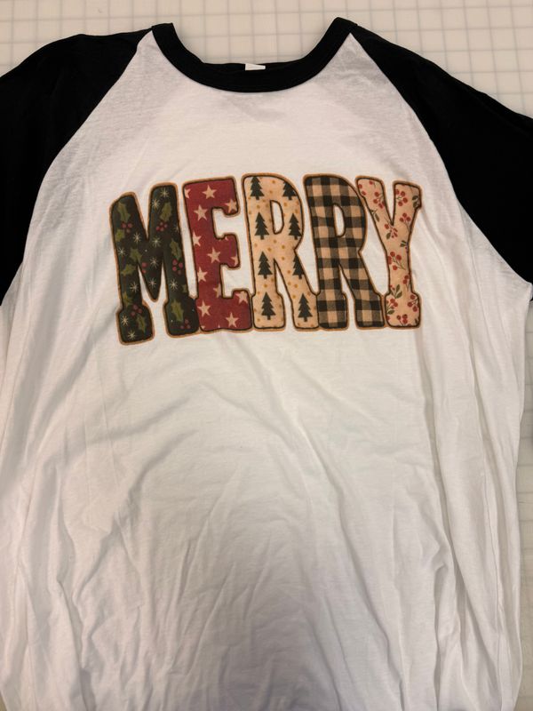 (XL) Merry - Raglan White w. Black Sleeves