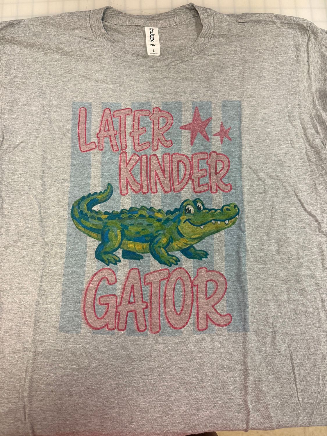 (L) Later Kinder Gator - Short Sleeve Heather Grey (L) Later Kinder Gator - Short Sleeve Heather Grey