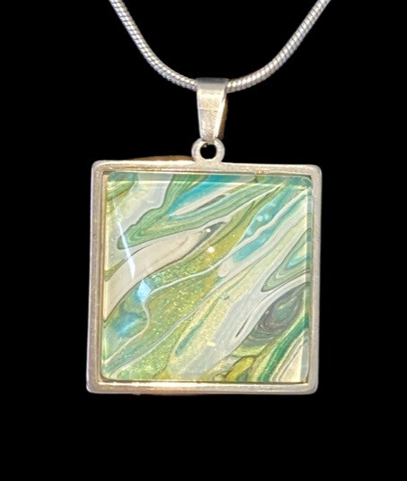 SEABED SPRING in Square Pendant