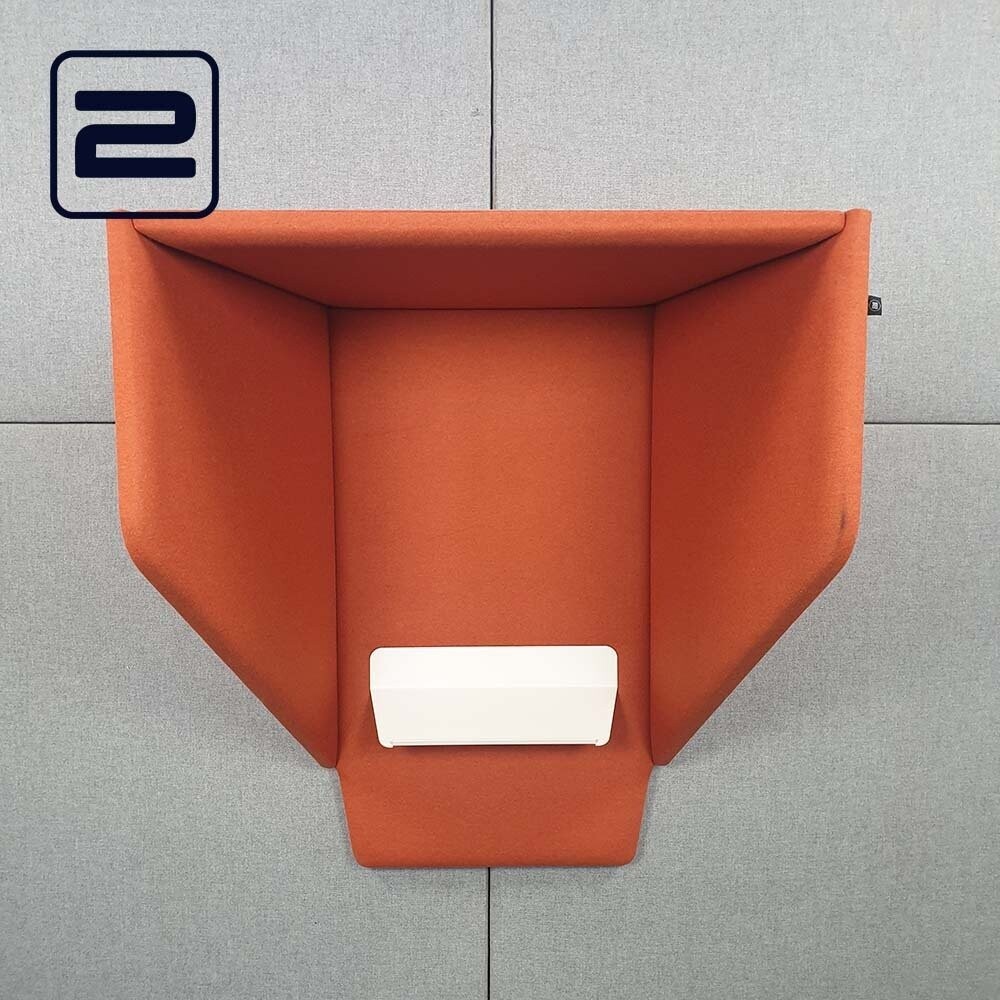 BUZZISPACE Belcel Wall mounted B90xL70xH107 - Oranje Vilt