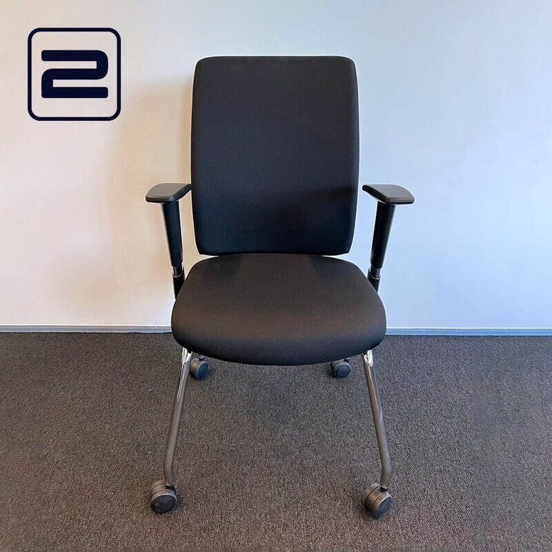 NN Vergaderstoel - Zwart Stof / Chrome Vierpoot met wielen