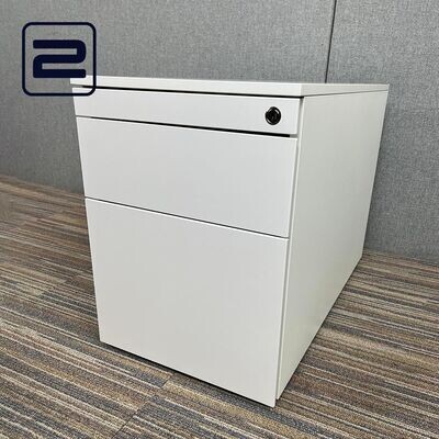 STEELCASE (nieuw) Ladeblok 1 schuiflade, 1 pennelade, 1 lade voor hangdossiers H56xB42xD80 - Wit Metaal / Wieltjes