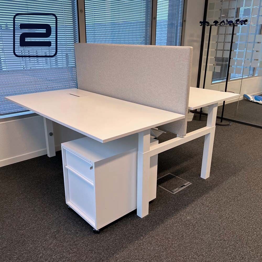 OSMOZ Feelgood Dubbele Workbench Grijze tussenwand B180xD160xH65-80 - Wit Melamine / Wit Metaal U-poot