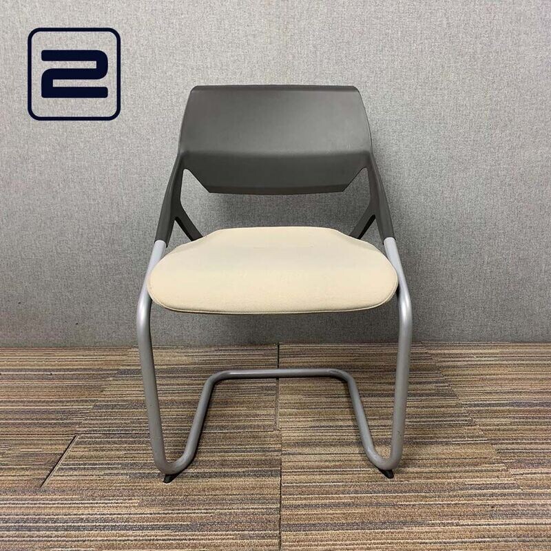 SEDUS Roxy Vergaderstoel - Beige Stof / Alu Cantilever